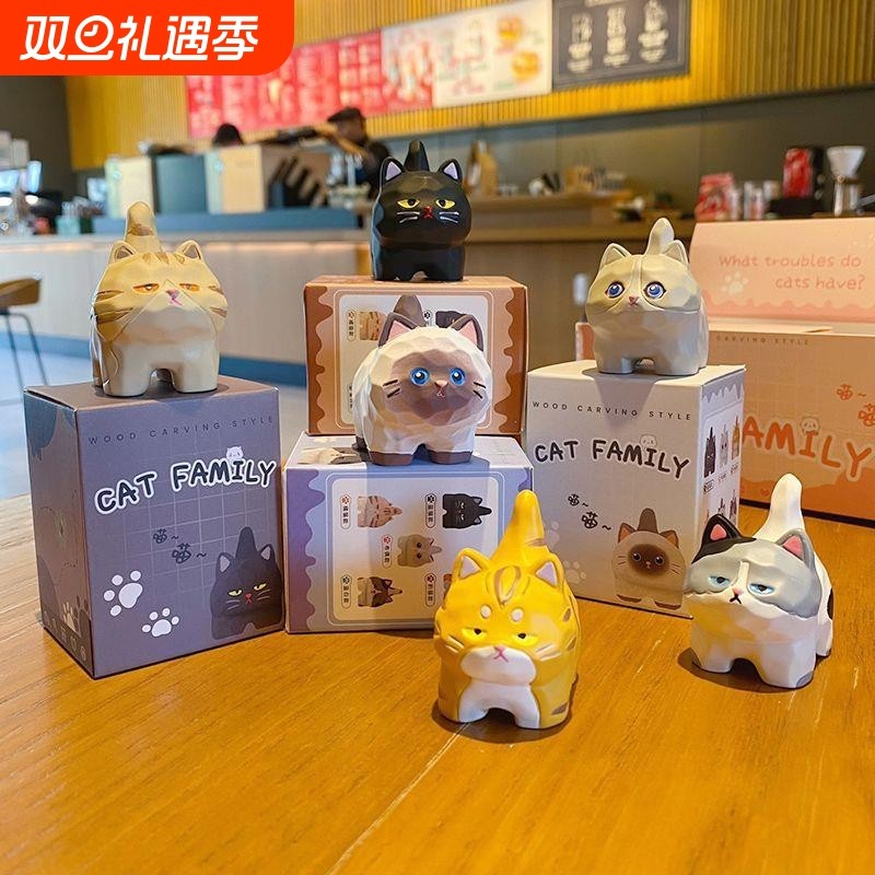 原创卡通木雕风猫咪树脂小摆件公仔潮玩车载装饰品居家桌面摆饰品