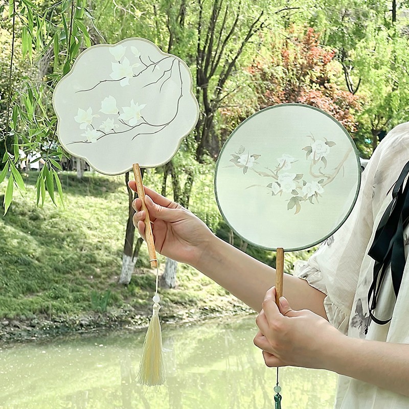 古风团扇中国风舞蹈女式汉服拍照道具旗袍扇子半透明宫扇圆形小扇