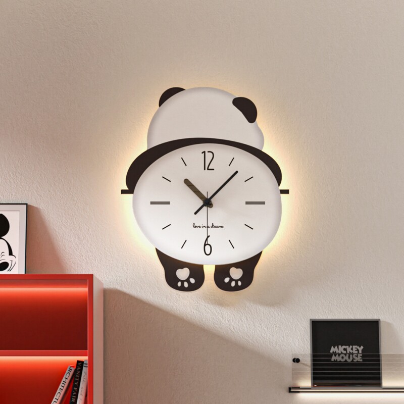 美世达熊猫钟表挂钟客厅2026新款大气网红家用挂墙创意时钟灯静音
