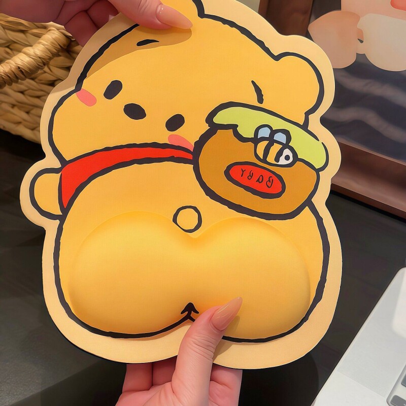 可爱维尼小熊pp护腕鼠标垫女游戏键盘手托卡通家用维尼熊桌面柴犬