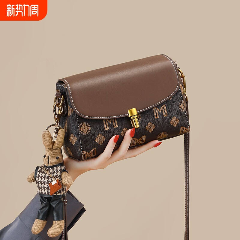 店酷奇包包女2026夏季新款女包斜挎包今年流行轻奢小包单肩腋下包