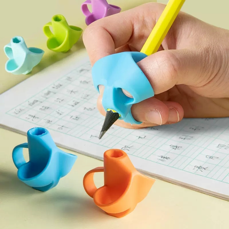 三指握笔器矫正器小学生幼儿园儿童写字姿势矫正神器初学者纠正握笔抓笔铅笔练字纠正器笔套控笔训练器定位