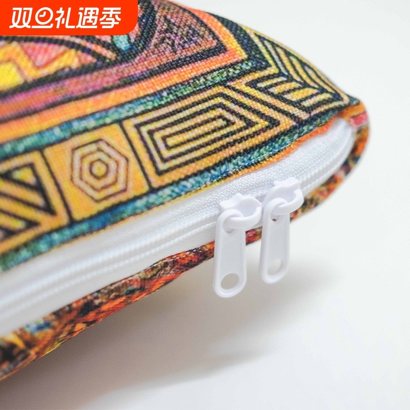 动漫展会抱枕毯子一体印花卡通布艺抱枕被子两用二合一四季通用