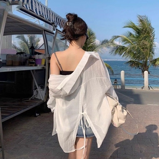 2026夏季设计感小众后背开叉防晒衬衫女薄款透气白色防晒系带开衫