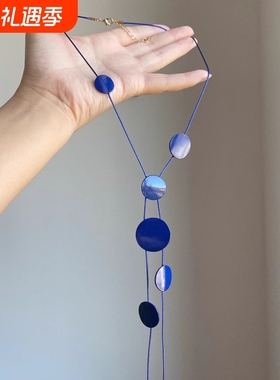 蓝调时刻~超显白克莱因蓝色不规则圆片项链度假小众设计感颈链