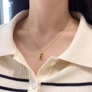 暴富小金条项链女小金砖吊坠仿金店同款沙金方块轻奢小红书钛钢