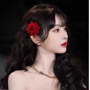田曦薇同款玫瑰花朵发夹女2026新款网红爆款红色侧边抓夹头饰短发