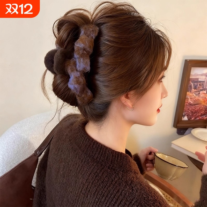 毛绒发夹秋冬款后脑勺发抓鲨鱼夹发卡高级感抓夹大号头发夹子头饰