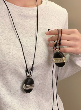 酒壶黑色吊坠博主同款项链小众新款复古个性高级香水瓶毛衣长款
