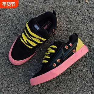 粉黑撞色刺绣小花美式街头板鞋闪电鞋胖胖面包鞋休闲鞋痞帅潮鞋