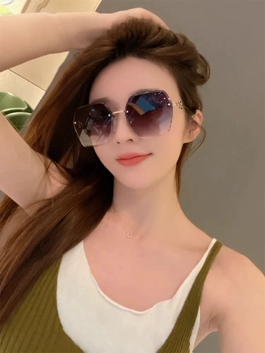 Солнцезащитные очки на солнечной энергии, популярно в интернете, защита от ультрафиолета, изысканный стиль, градиент