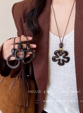 新中式复古几何不规则吊坠项链女2026新款秋冬轻奢小众长款毛衣链