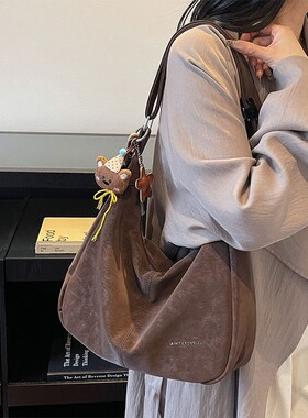 伊布古奇包包女式2025新款单肩斜挎包大容量通勤百搭托特包轻便