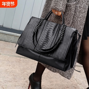 牛皮包包女款大容量轻奢小众高级感黑色手提单肩包真皮