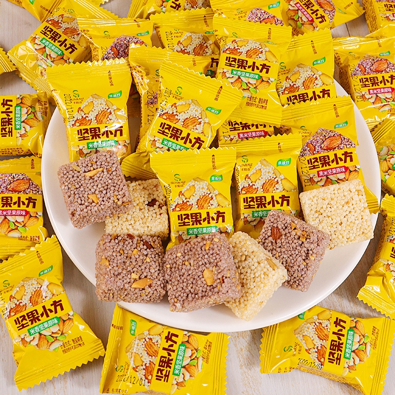 坚果小方小米酥米花糖坚果花生酥糖非油炸儿童米酥糖小零食网红