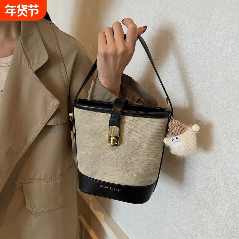 伊布古奇包包女款2025手提水桶包斜挎包时尚百搭通勤包贵气蓝色,箱包皮具/热销女包/男包,通用款女包,淘宝优惠券,粉丝福利购,淘宝优惠卷