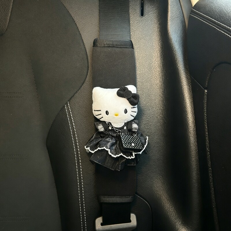 HelloKitty可爱汽车安全带护肩套高级感装饰女生防磨衣服四季通用图片