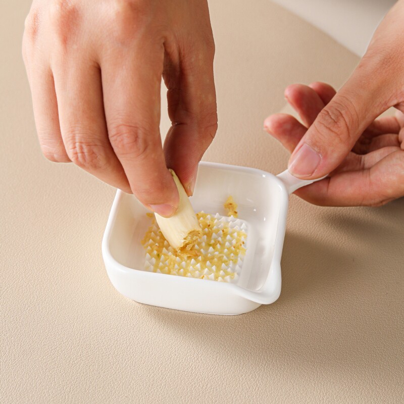 陶瓷手动捣蒜器蒜泥姜蓉研磨盘食物研磨碟蘸料碟味碟姜蒜磨泥器