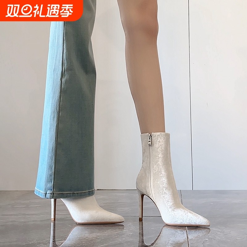 迪丽米迪 巨好看白色绒面高跟短靴女秋冬气质尖头细跟瘦瘦靴新款