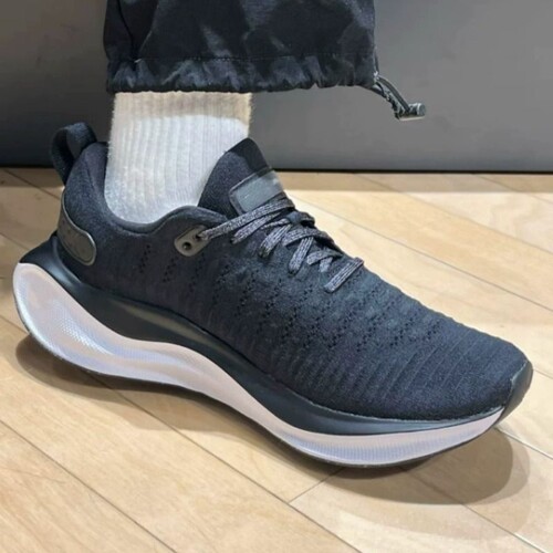 夏季Infinity run 4泡棉舒适轻便减震跑步鞋登月男女休闲运动鞋