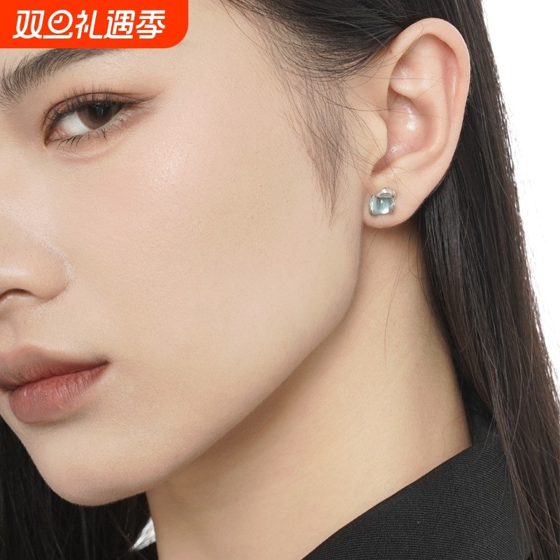 E1259 冰蓝滴胶异域蛇形耳钉气质精致S925纯银缠绕镶嵌水晶