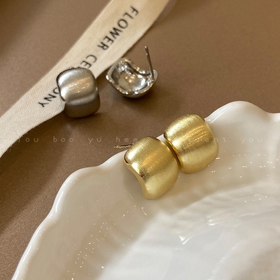 银色复古拉丝哑光耳钉女ins