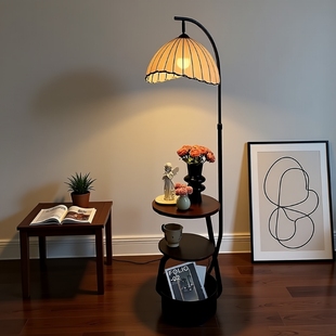 2025复古落地灯置物架一体中古风卧室法式客厅沙发边几氛围灯温馨