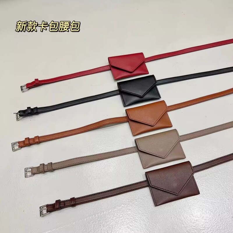 小众酷女孩特小腰包女高级感精致时尚迷你穿皮带装饰腰间钱包新款