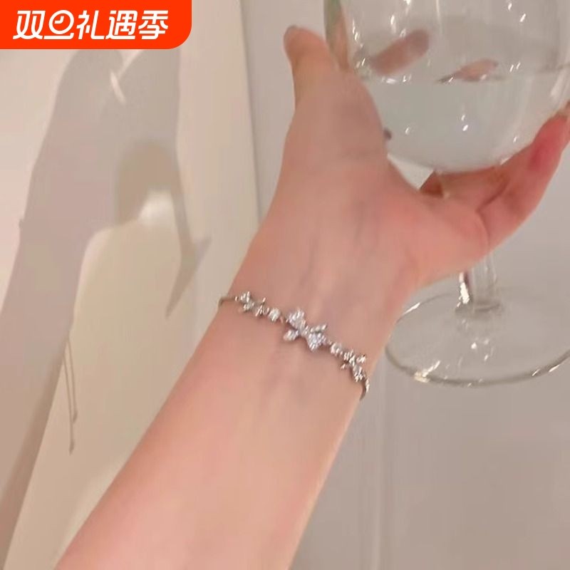 蝴蝶结抽拉手链女2024年ins小众设计高级感新款闺蜜锆石手饰手