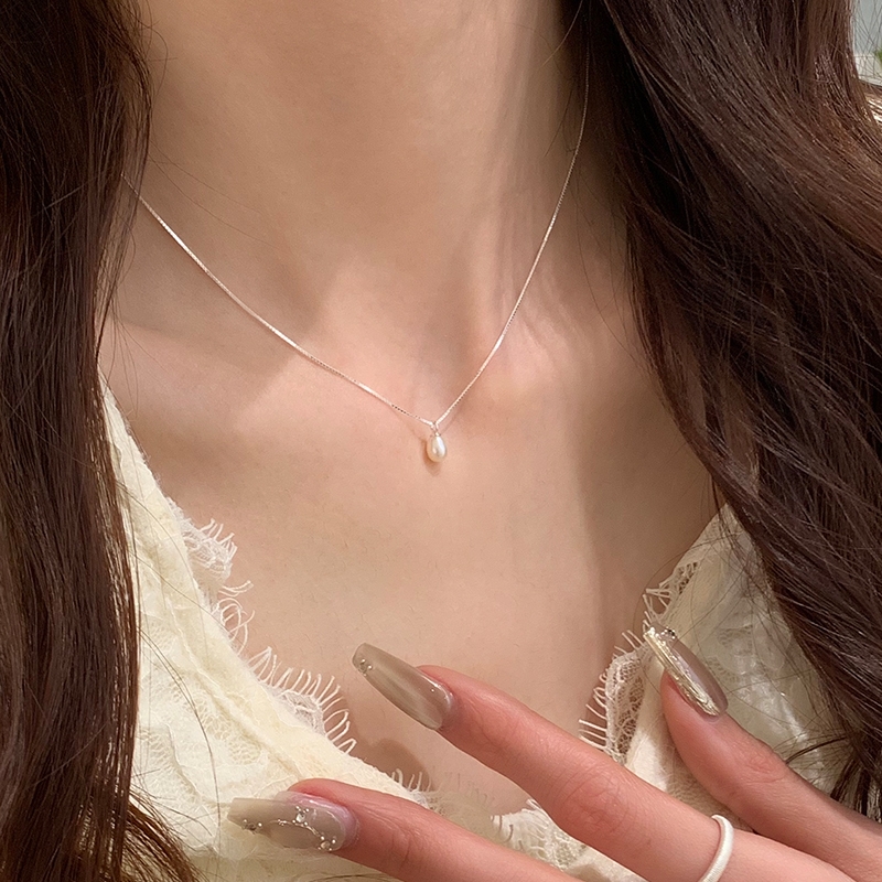 天然珍珠吊坠适合夏天戴的项链