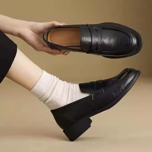 意尔康心选法式浅口乐福鞋女百搭通勤单鞋子黑色套脚正装小皮鞋
