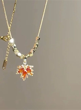 听说枫叶是秋天温暖的告白~红色锆石百搭毛衣链高级感吊坠配饰