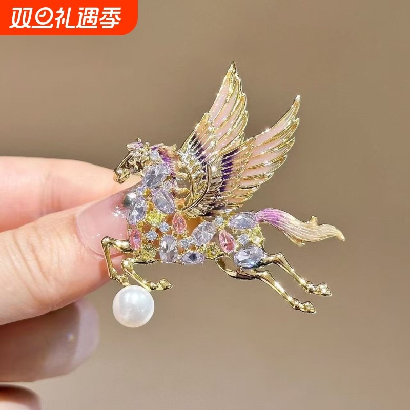 新款高级珐琅高档锆石时尚胸针奢华西装别针配饰气质珍珠优雅胸花