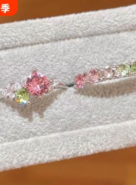 春日限定粉绿撞色彩色戒指小众设计不撞款显白神器可叠戴双戒组合
