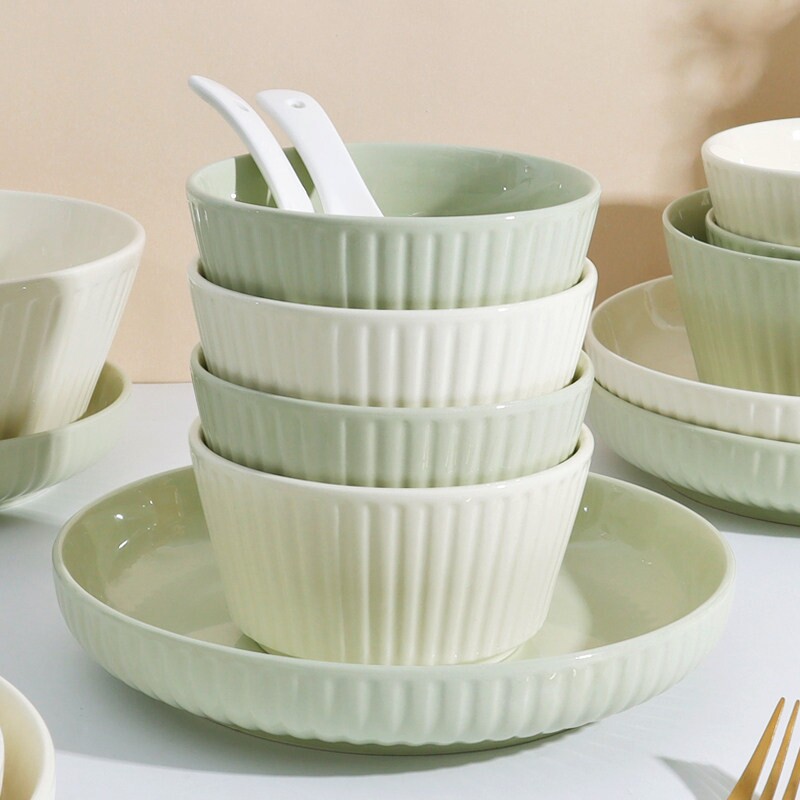 单个碗家用碗碟套装奶油风陶瓷碗盘清新高颜值碗盘勺筷餐具组合