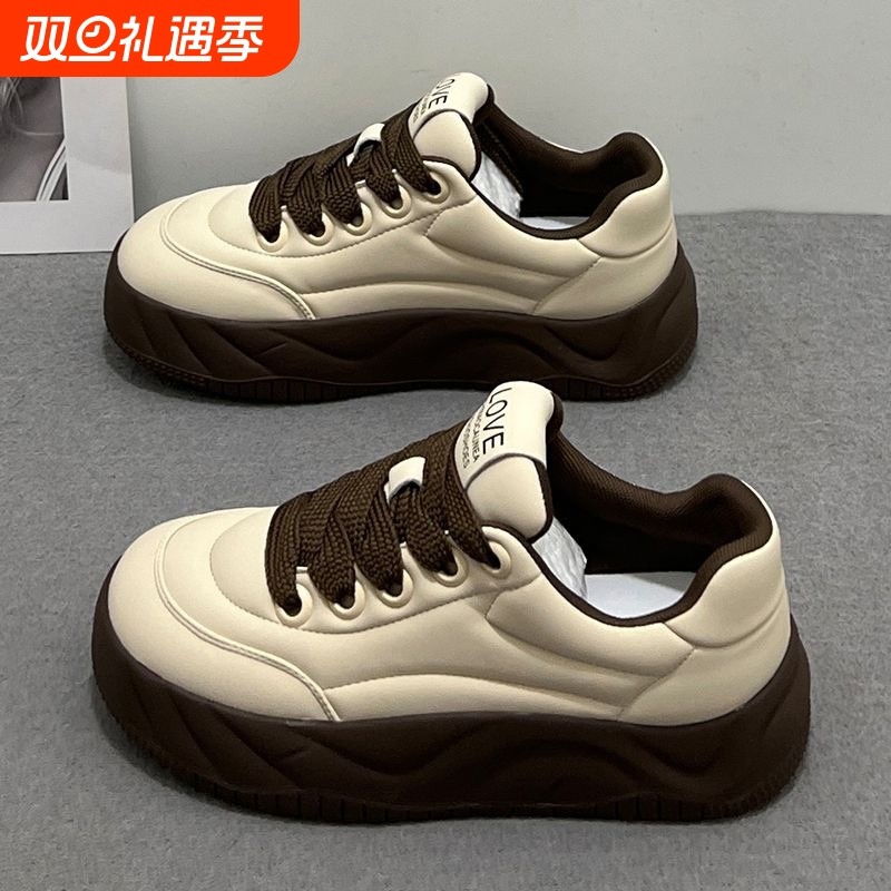 品牌断码2025春秋新款松糕底女百搭增高运动休闲面包鞋厚底潮流时