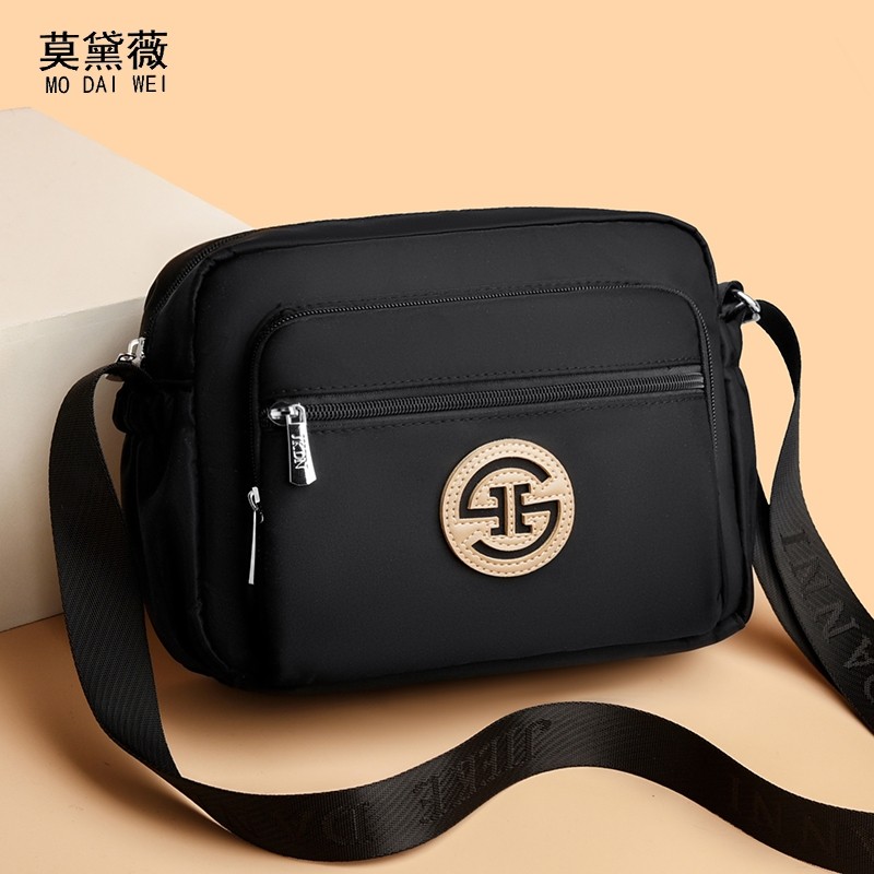 莫黛薇新款牛津布妈妈包中年单肩包多层帆布包女斜挎手提钥匙随身