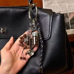 miu系包包挂件咖啡豆串珠钥匙扣挂件配饰手工编织绳包挂饰钥匙扣