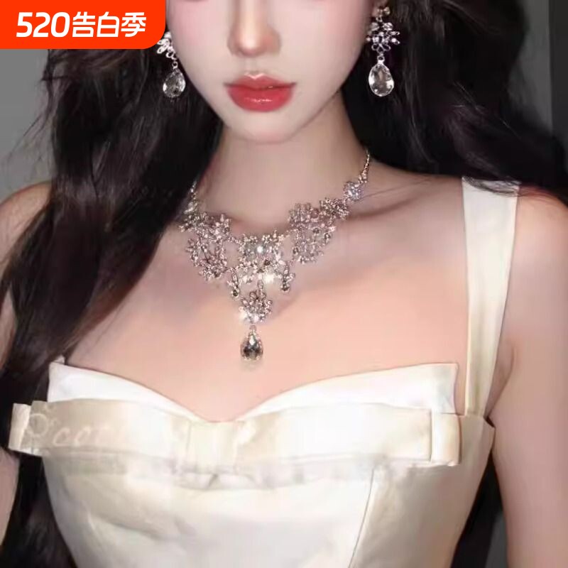 轻奢重工银色花朵项链耳环套装2025新款女新娘礼服配饰夸张锁骨链
