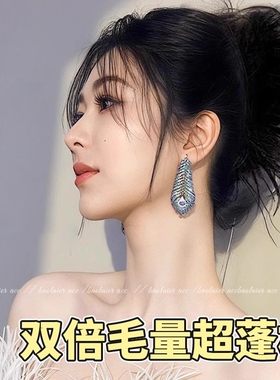 羽毛抓夹女2025新款高级感鸡毛大号发夹毛毛高品质毛绒八字发量少