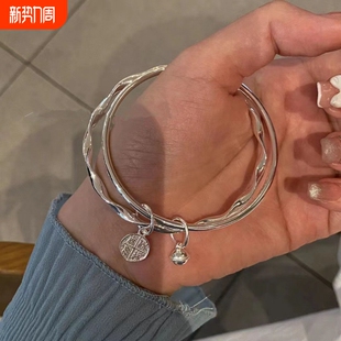 莫比乌斯双环银手镯女纯银9999足银平安铃铛闭口银镯子时 幂琳