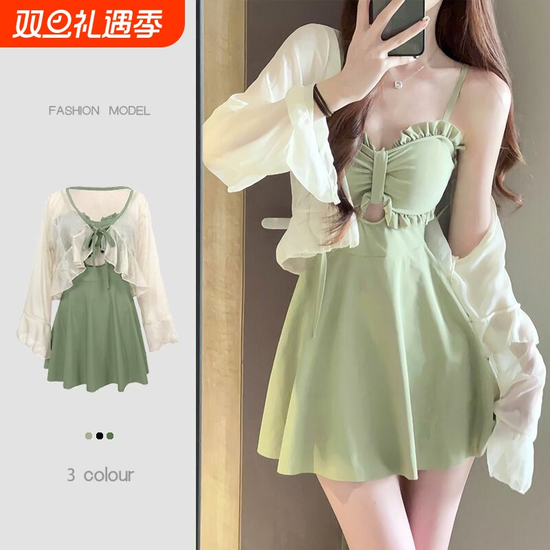 高级感游泳衣女连体遮肉显瘦两件套长袖防晒度假泳装泡带胸垫平角