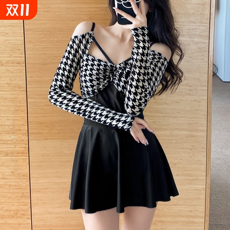 泳衣女裙式连体两件套保守遮肚显瘦性感美背长袖超仙ins小胸温泉