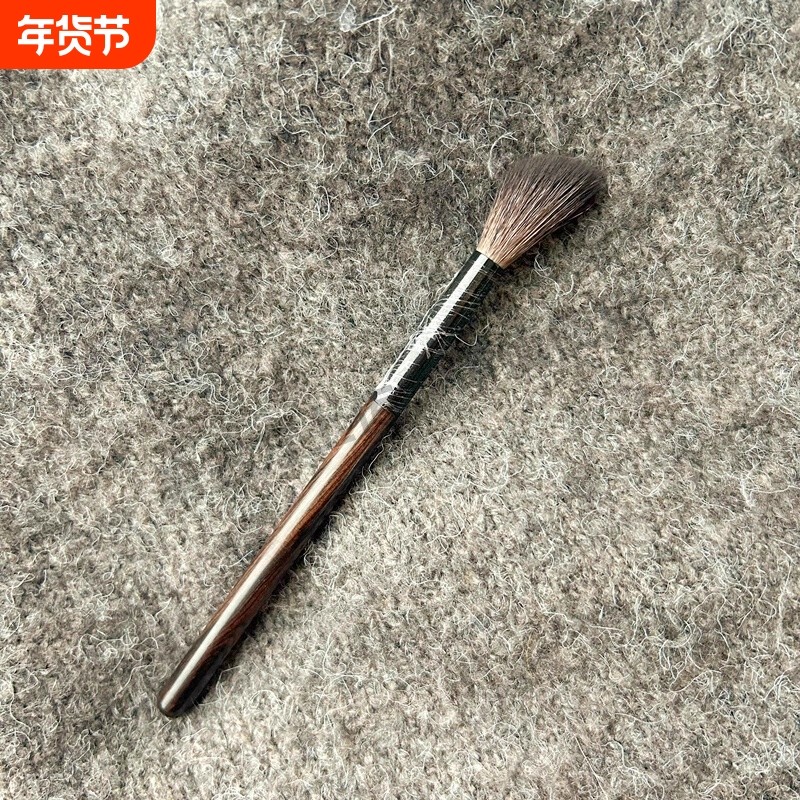 小马毛眼部细节刷小号眼线眼影刷眼睑下至卧蚕化妆刷子锥形便携