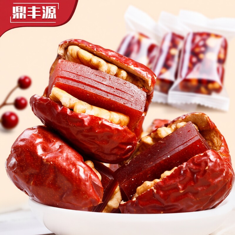 红枣夹核桃仁山楂糕酸甜抱抱果新疆和田枣糕小包装袋装夹心年货节