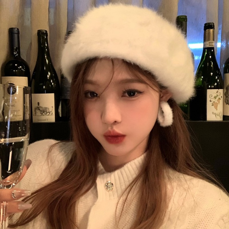 白色毛绒绒贝雷帽子女保暖显脸小八角帽法式优雅画家帽秋冬季韩版