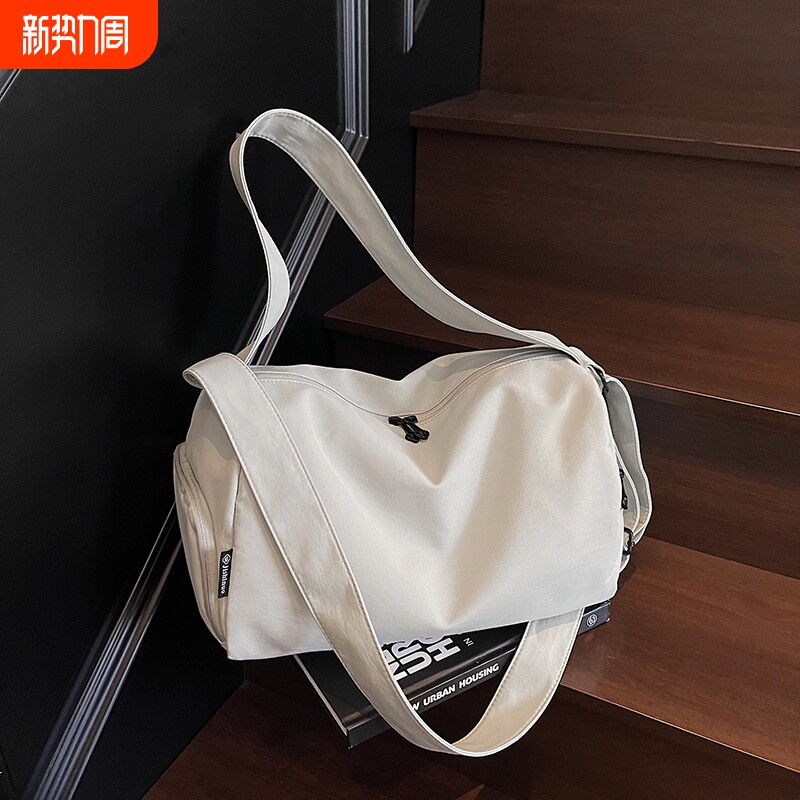 运动包女生健身包大容量短途旅行单肩包男轻便休闲百搭斜挎包手提