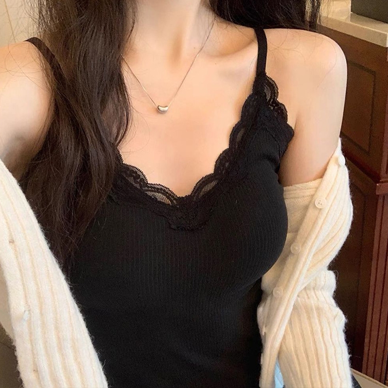 蕾丝边性感成熟小背心保暖薄款贴肤修身少女感日常通勤内搭背心