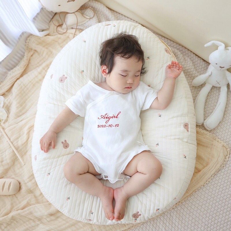 婴儿躺喂枕哺乳枕缓解吐奶斜坡枕头床中床纯棉可拆洗喂奶孕妇枕
