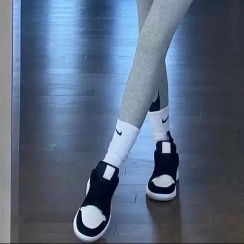 新款现货直发美式复古板鞋